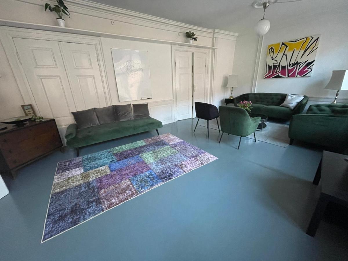 Cosy Penthouse In The Heart Of * København